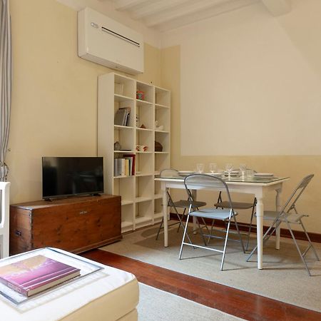 Sweet San Frediano Apartment Florence Exterior photo